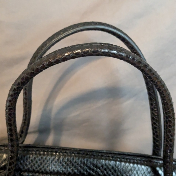 Banana Republic footed shoulder purse in black snakeskin design - Picture 10 of 11